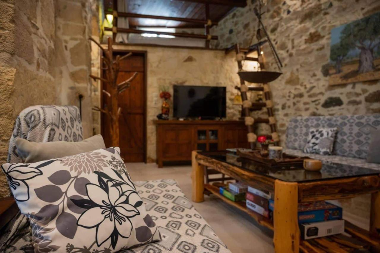 Villa Dioni Stone House à Petrokefalo Extérieur photo